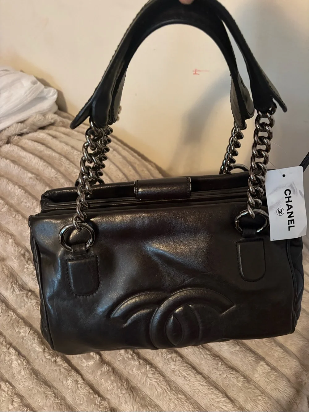 Chanel tote bag  07A Small Tote in black leather with silver chain